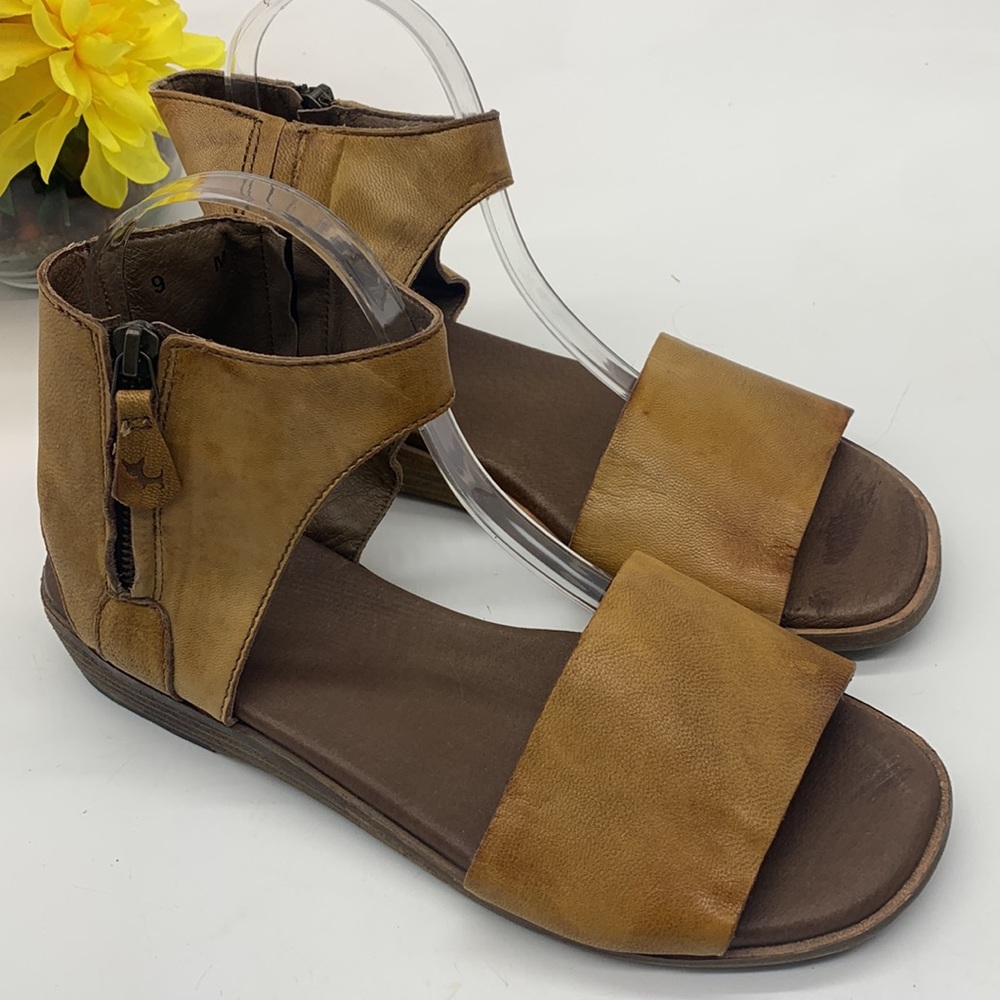 Gee Wa Wa Handmade Tan Leather Sandal Anthropologie Sz 9 MCS2989